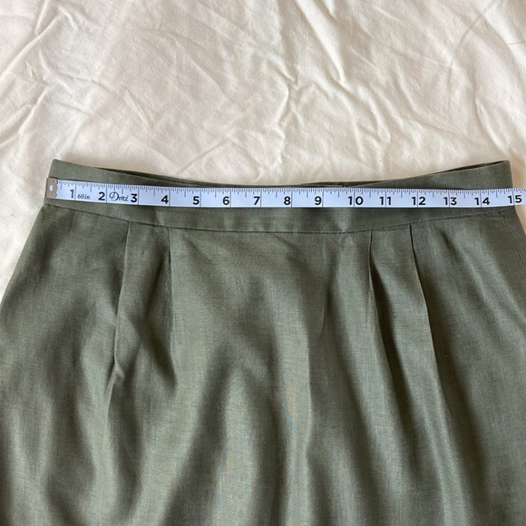 VINTAGE | Oleg Cassini Olive 🫒 Green Petal Hem linen midi skirt size 12 - Picture 9 of 10